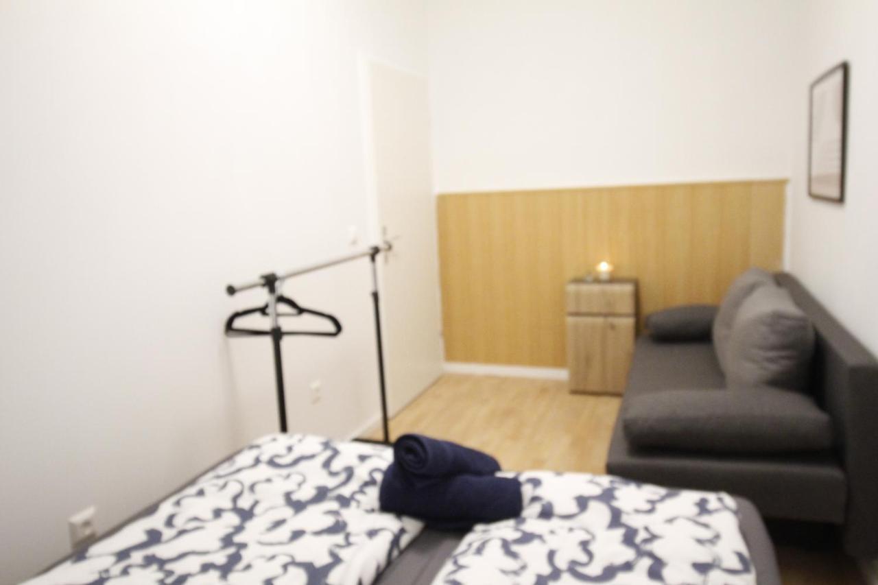 Comfort Triple Room Th Wenen Buitenkant foto