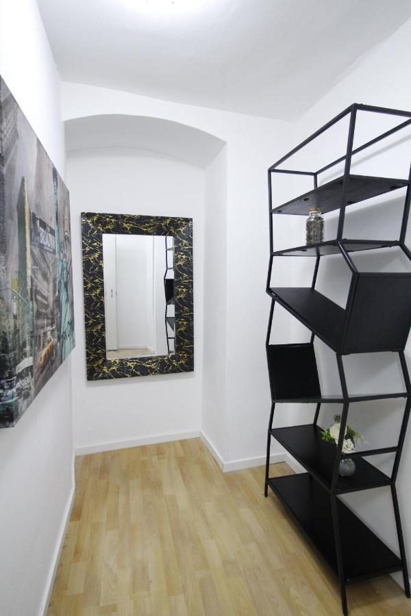 Comfort Triple Room Th Wenen Buitenkant foto